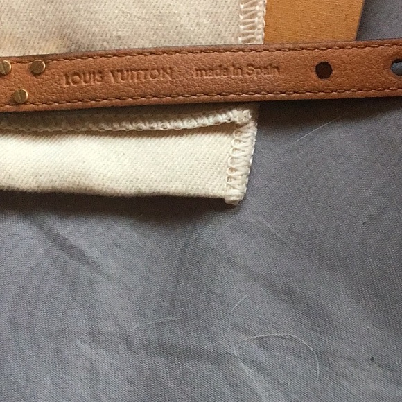 AUTHENTIC LOUIS VUITTON BRACELET. ALL ORIGINAL PACKAGING AND INVOICE INCLUDED. - Picture 3 of 8